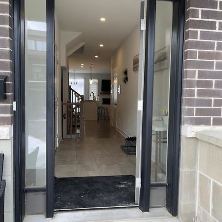 Ottawa Airport Guesthouse Экстерьер фото